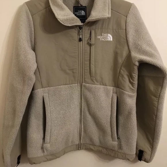 The North Face Jackets & Blazers - North Face Women’s Fleece Jacket XS Beige
